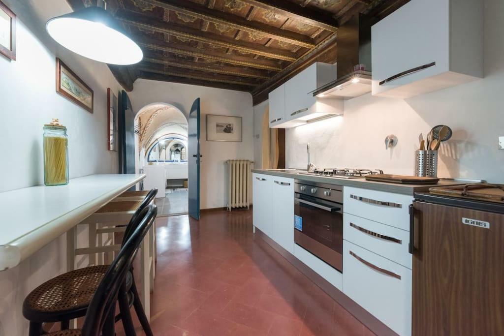 Renaissance Apartment Флоренция Экстерьер фото